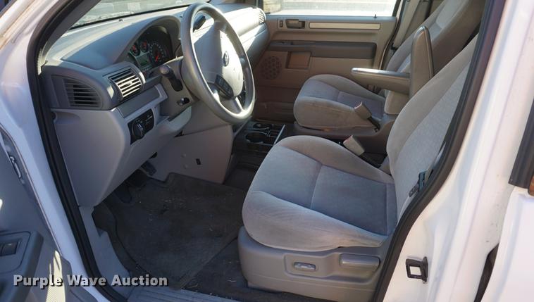 image for item DE3350 2007 Ford Freestar van