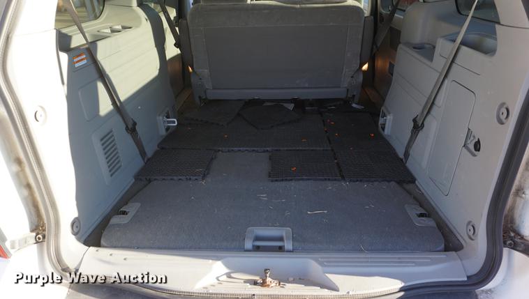 image for item DE3350 2007 Ford Freestar van