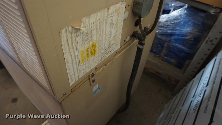 image for item DE3351 Scotsman CME500AE ice machine