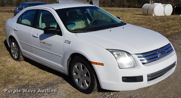 image for item DE3355 2007 Ford Fusion