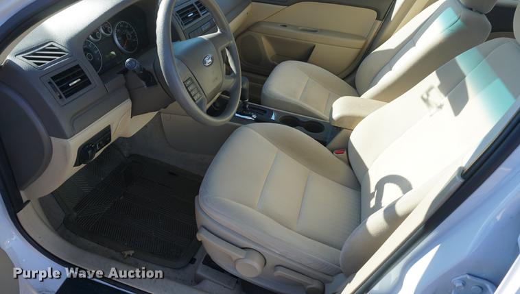 image for item DE3355 2007 Ford Fusion