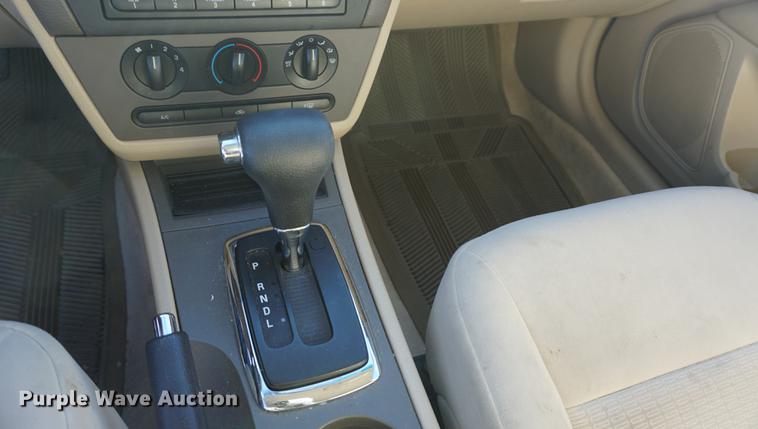 image for item DE3355 2007 Ford Fusion