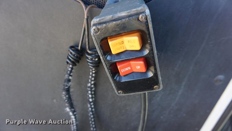 image for item DE3356 2003 Ford E350 Super Duty van