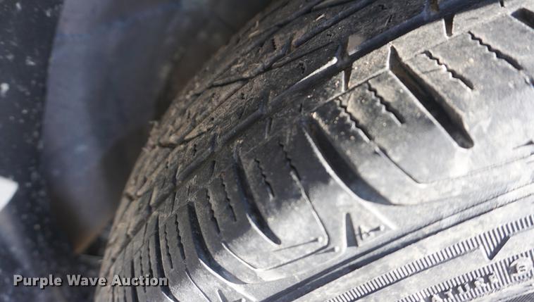 image for item DE3357 2008 Ford Escape Hybrid SUV