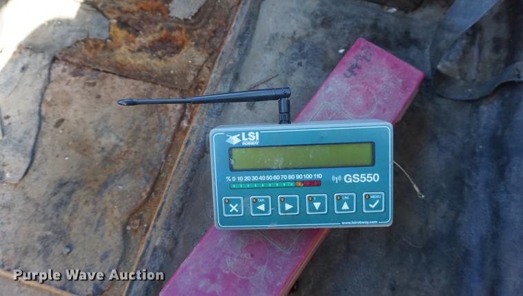 image for item DE3359 1989 International S2500 crane truck