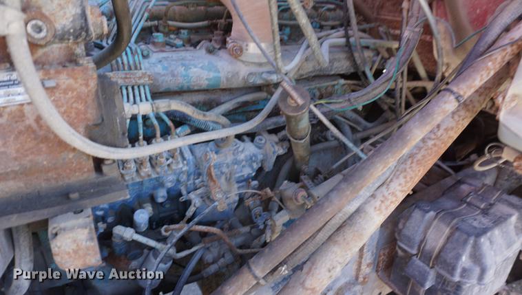 image for item DE3359 1989 International S2500 crane truck