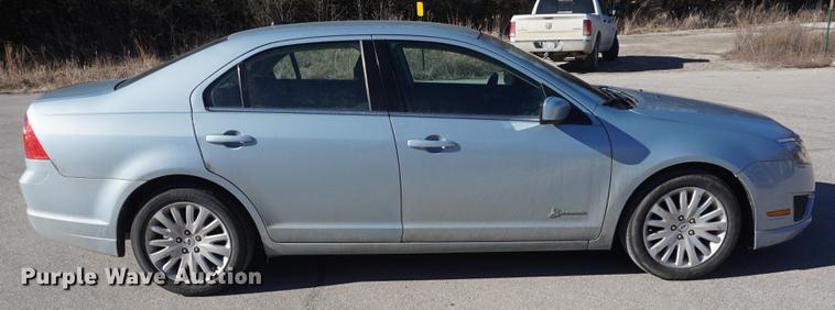 image for item DE3360 2011 Ford Fusion Hybrid