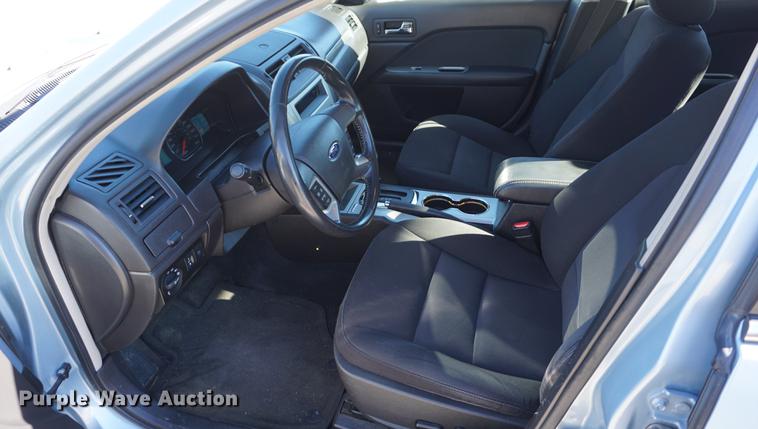 image for item DE3360 2011 Ford Fusion Hybrid