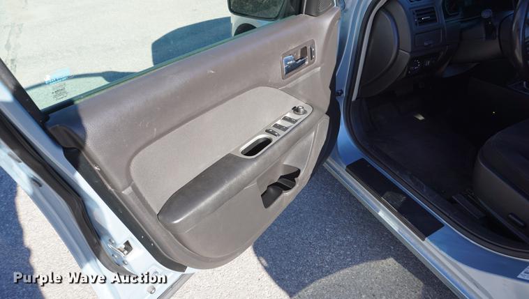 image for item DE3360 2011 Ford Fusion Hybrid