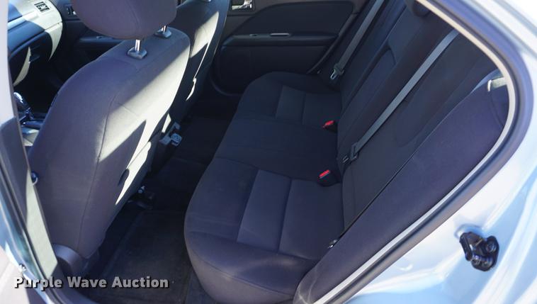 image for item DE3360 2011 Ford Fusion Hybrid