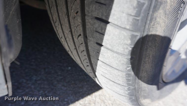 image for item DE3360 2011 Ford Fusion Hybrid