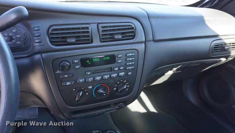 image for item DE3362 2004 Ford Taurus