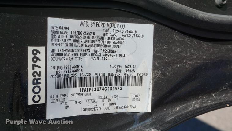 image for item DE3362 2004 Ford Taurus