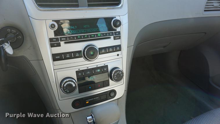 image for item DE3363 2009 Chevrolet Malibu Hybrid