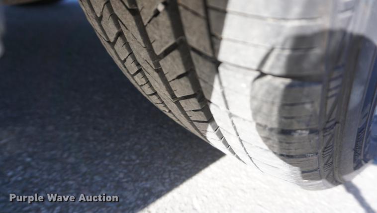 image for item DE3363 2009 Chevrolet Malibu Hybrid