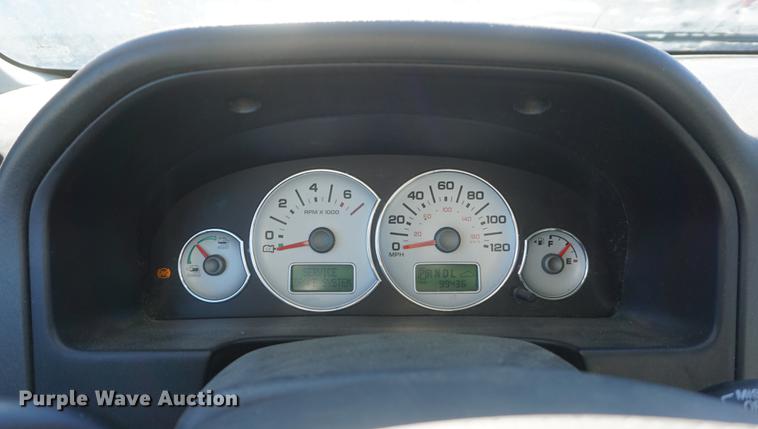 image for item DE3364 2005 Ford Escape Hybrid SUV