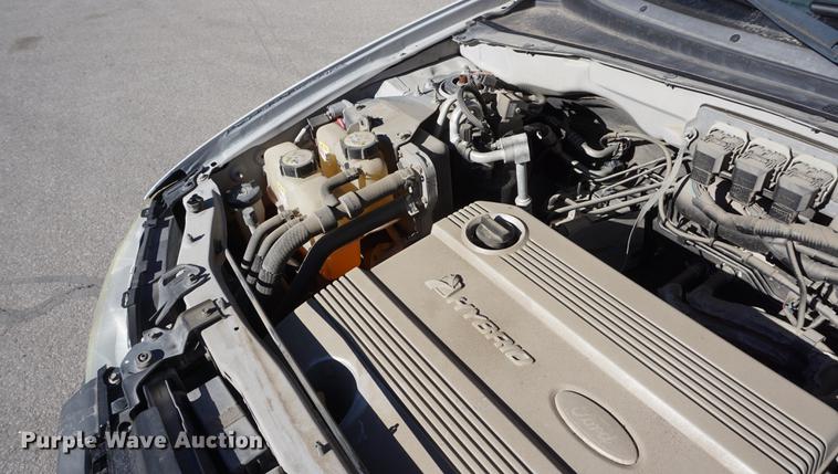 image for item DE3366 2005 Ford Escape Hybrid SUV