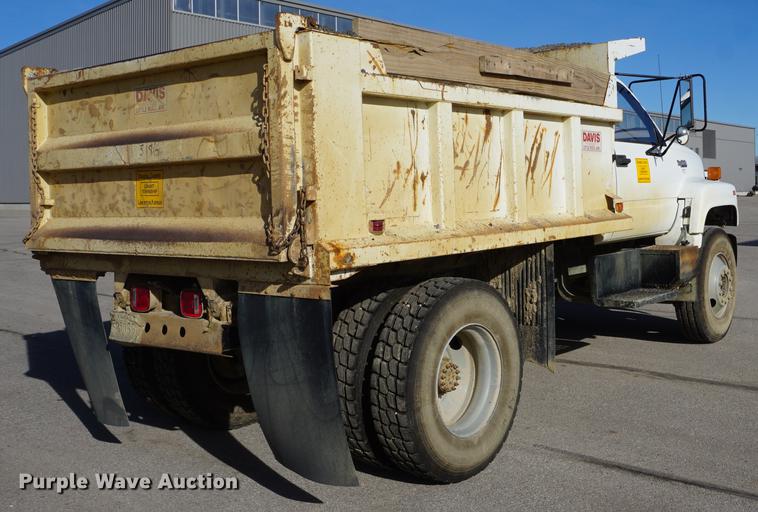 image for item DE3368 1991 GMC TopKick C5500 dump truck