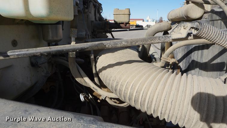 image for item DE3368 1991 GMC TopKick C5500 dump truck