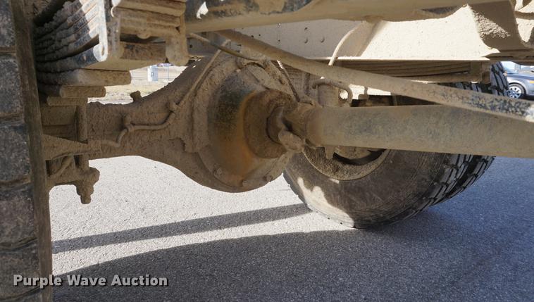 image for item DE3368 1991 GMC TopKick C5500 dump truck