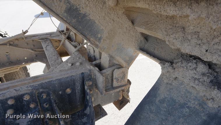 image for item DE3368 1991 GMC TopKick C5500 dump truck