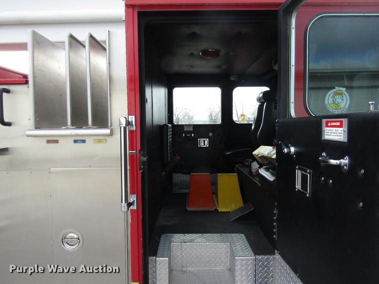 image for item DE5929 1994 Seagrave fire truck