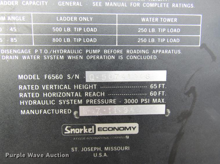 image for item DE5929 1994 Seagrave fire truck