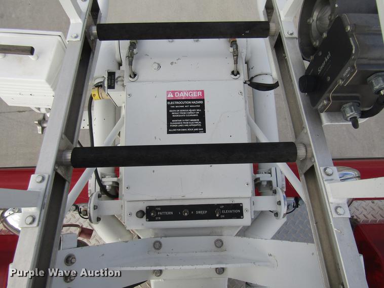 image for item DE5929 1994 Seagrave fire truck