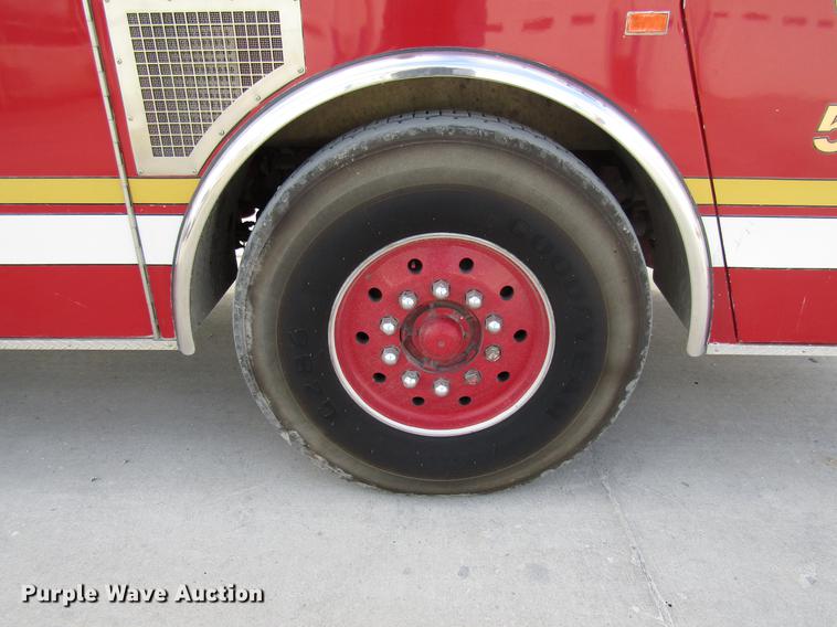 image for item DE5929 1994 Seagrave fire truck