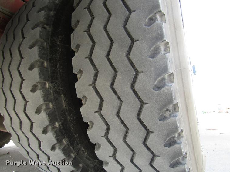 image for item DE5929 1994 Seagrave fire truck