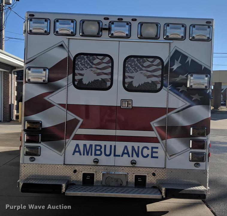 image for item DF1337 2010 GMC Savana G4500 ambulance
