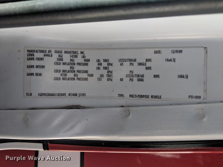 image for item DF1337 2010 GMC Savana G4500 ambulance