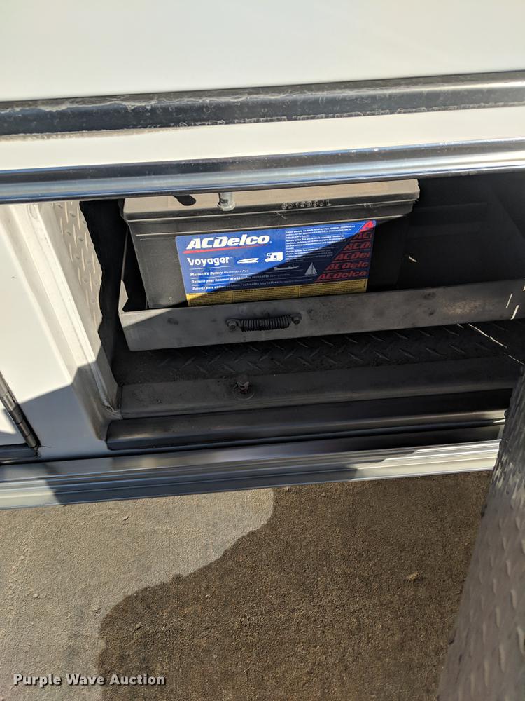 image for item DF1337 2010 GMC Savana G4500 ambulance