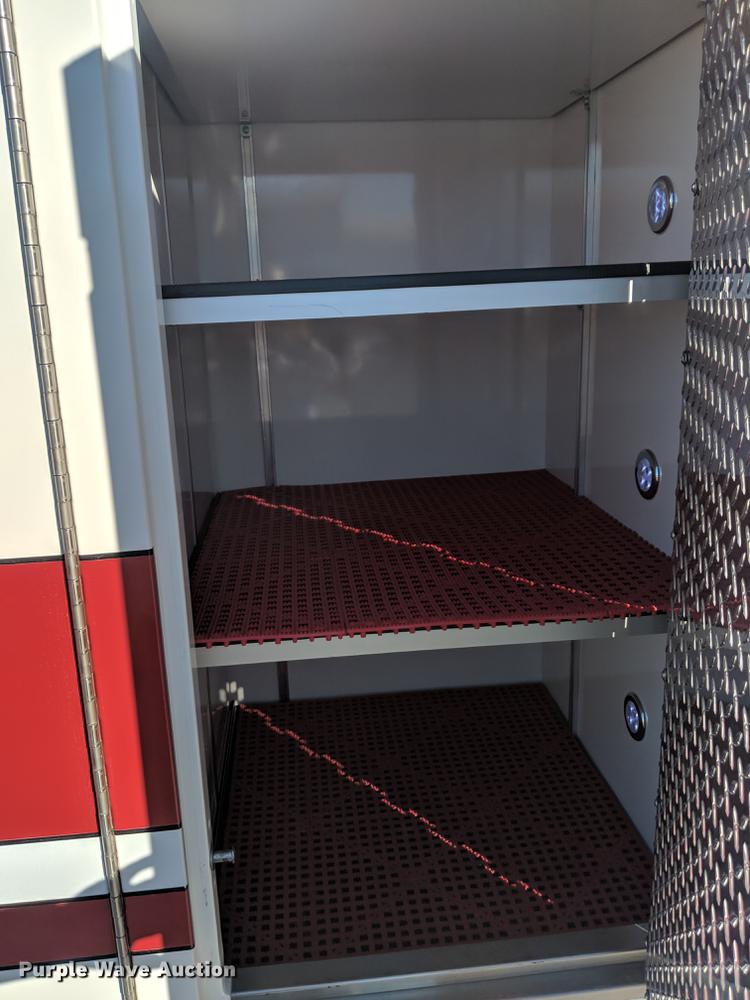 image for item DF1337 2010 GMC Savana G4500 ambulance