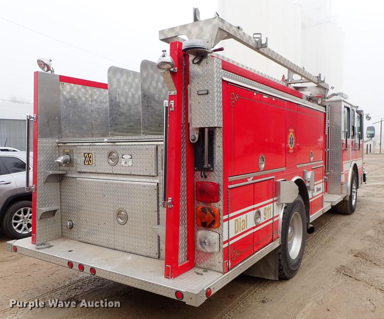 image for item DF8677 1993 Spartan Gladiator GA40M-2142 fire truck