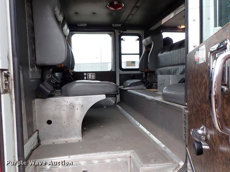 image for item DF8677 1993 Spartan Gladiator GA40M-2142 fire truck