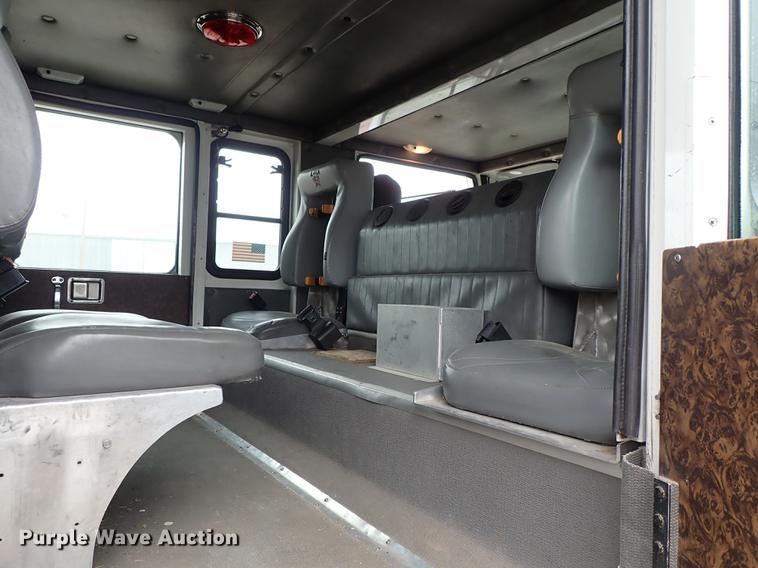 image for item DF8677 1993 Spartan Gladiator GA40M-2142 fire truck