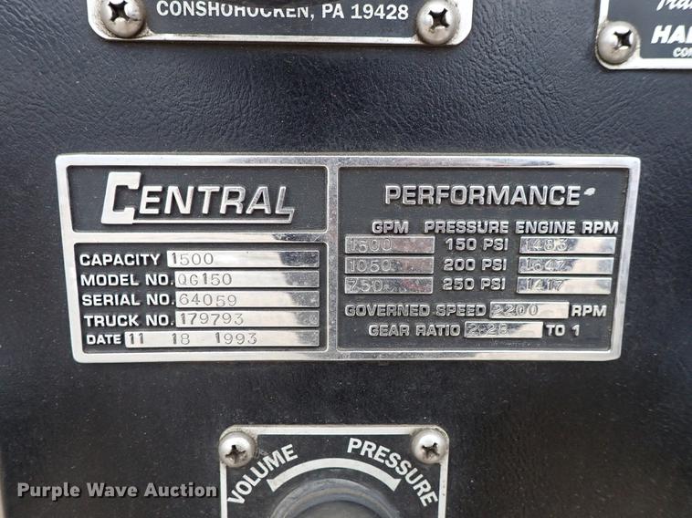 image for item DF8677 1993 Spartan Gladiator GA40M-2142 fire truck