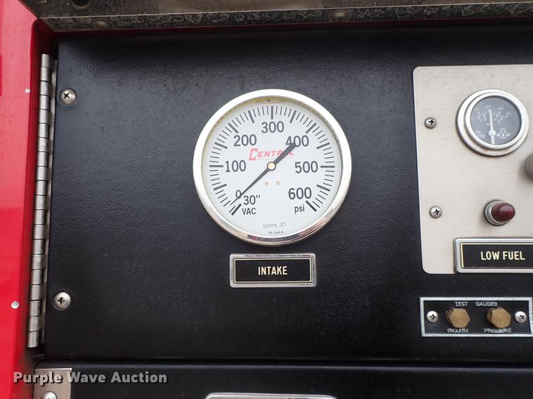 image for item DF8677 1993 Spartan Gladiator GA40M-2142 fire truck