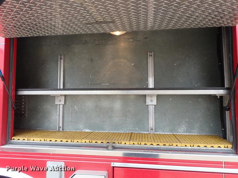 image for item DF8677 1993 Spartan Gladiator GA40M-2142 fire truck