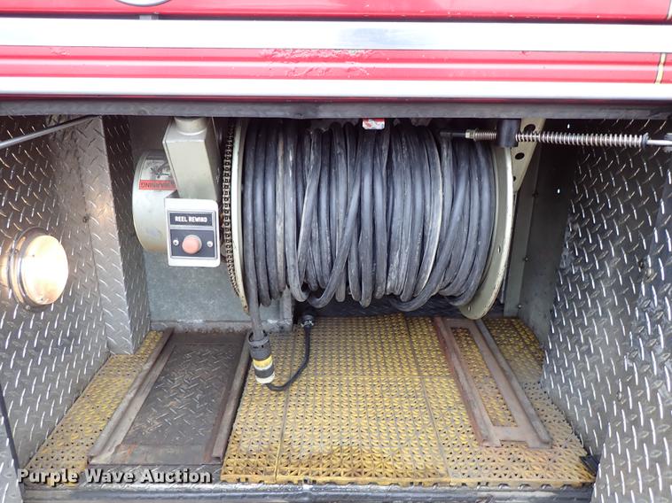 image for item DF8677 1993 Spartan Gladiator GA40M-2142 fire truck