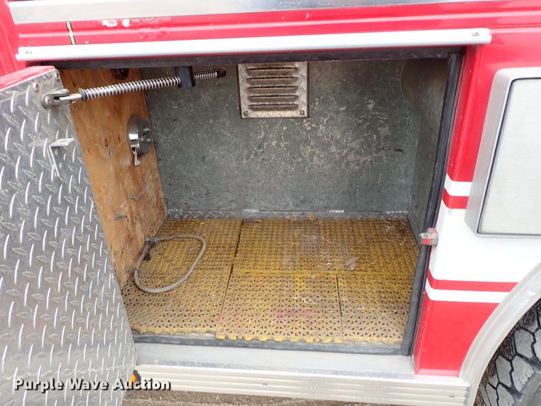 image for item DF8677 1993 Spartan Gladiator GA40M-2142 fire truck