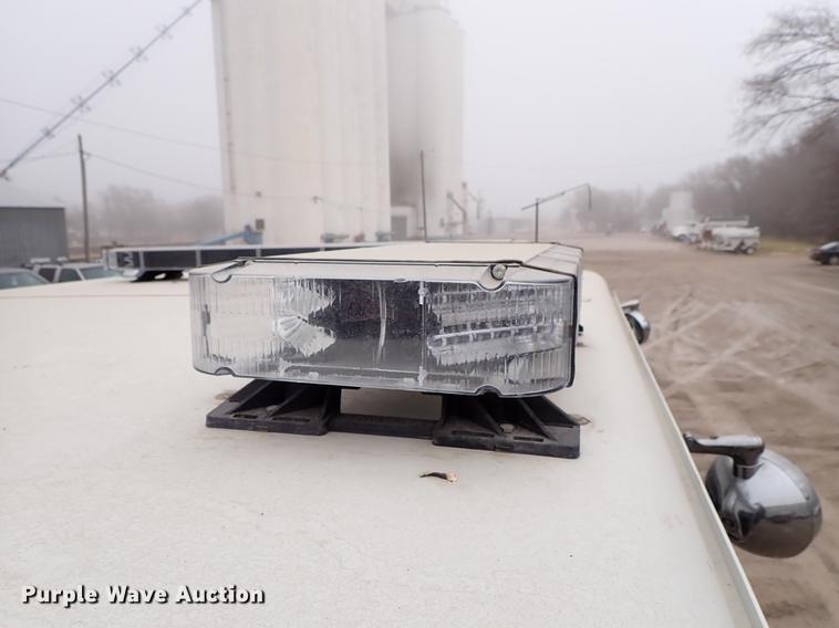 image for item DF8677 1993 Spartan Gladiator GA40M-2142 fire truck