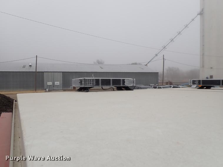 image for item DF8677 1993 Spartan Gladiator GA40M-2142 fire truck