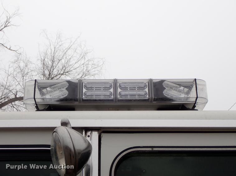 image for item DF8677 1993 Spartan Gladiator GA40M-2142 fire truck