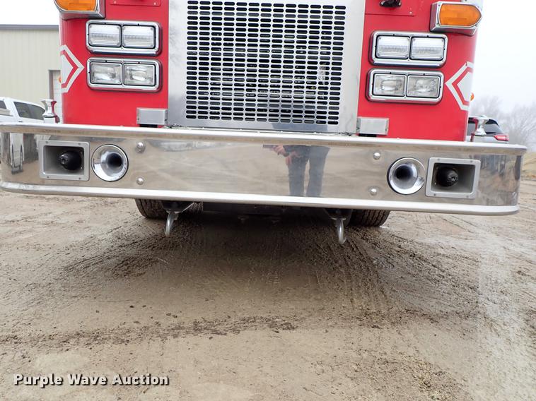 image for item DF8677 1993 Spartan Gladiator GA40M-2142 fire truck