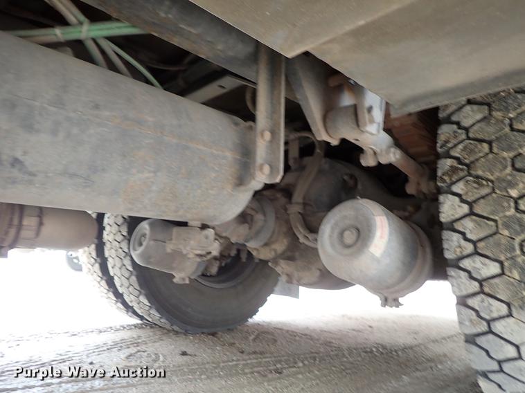 image for item DF8677 1993 Spartan Gladiator GA40M-2142 fire truck