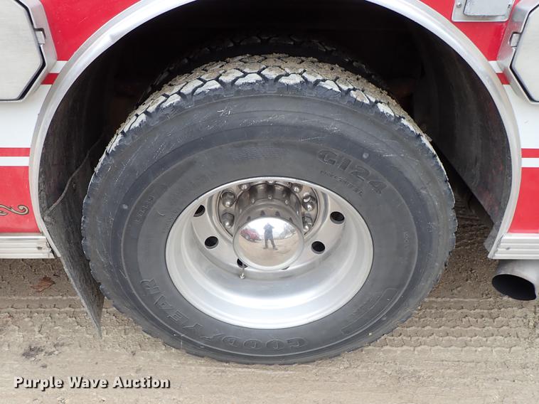 image for item DF8677 1993 Spartan Gladiator GA40M-2142 fire truck