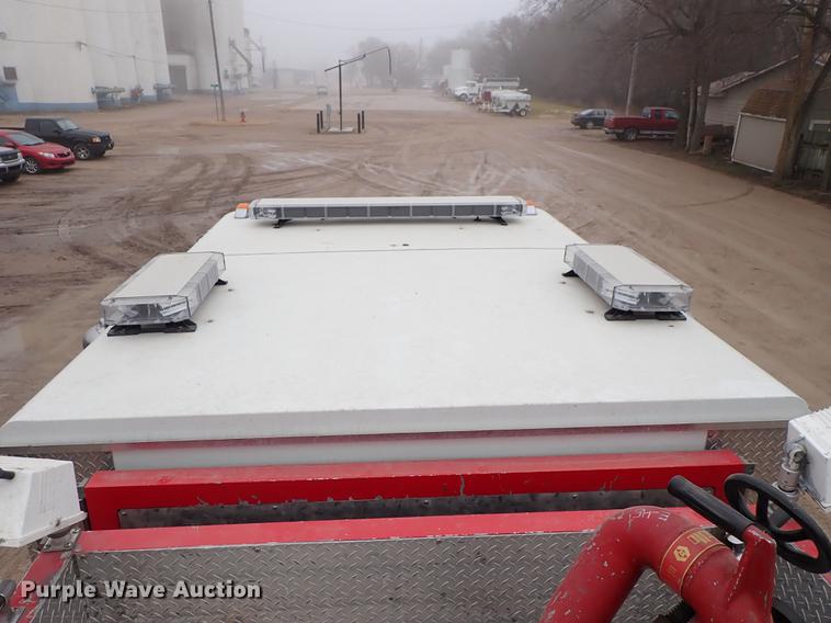 image for item DF8677 1993 Spartan Gladiator GA40M-2142 fire truck