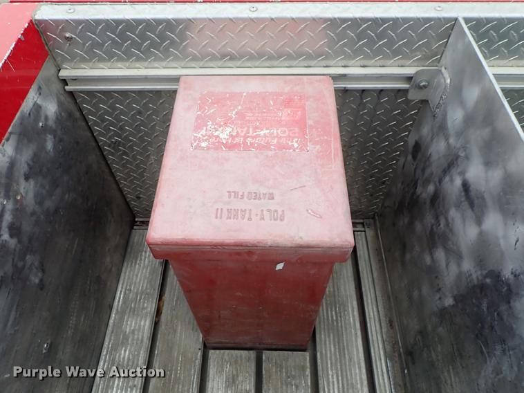 image for item DF8677 1993 Spartan Gladiator GA40M-2142 fire truck